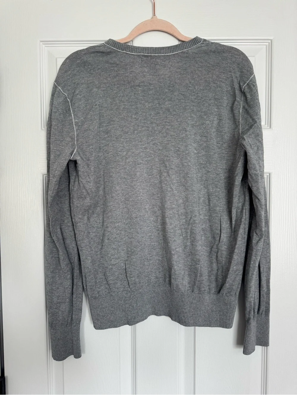 Banana Republic Men’s Gray V-Neck Silk/Linen/Cotton Sweater